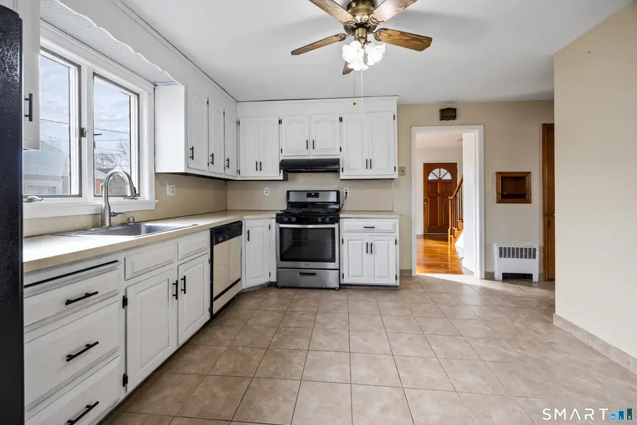 235 Tracy Avenue, Waterbury, CT 06706 - #3