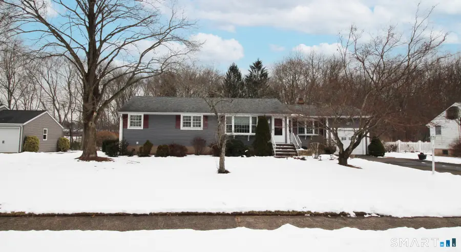 11 Angel Place, North Haven, CT 06473 - Image #3