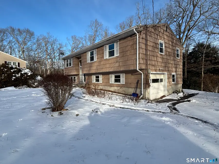 39 Latimer Drive, East Lyme, CT 06333 - Image #2