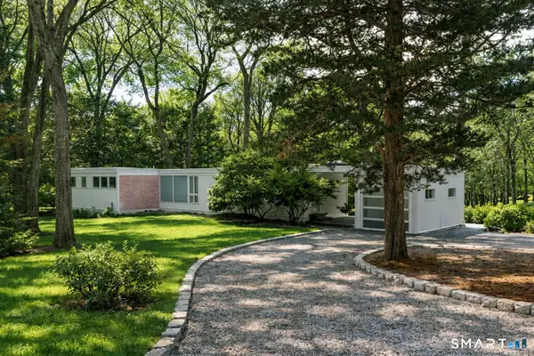 17 Richmond Hill Road, Weston, CT 06883