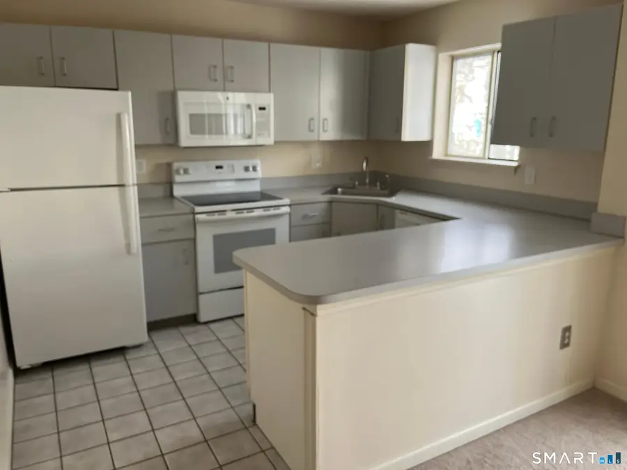 925 Oronoke Road #17F, Waterbury, CT 06708 - Image #2