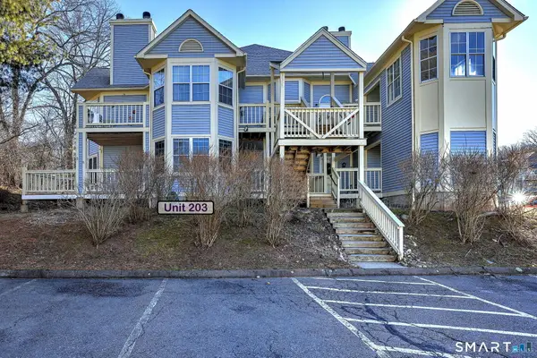 75 Redwood Drive #203, East Haven, CT 06513