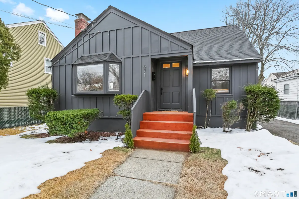 671 Fairview Avenue, Bridgeport, CT 06606 - Image #1