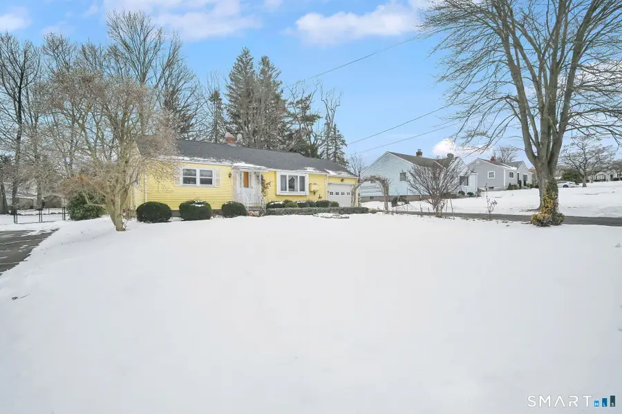 72 Concord Circle, Wethersfield, CT 06109 - Image #2