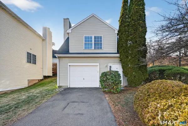 2390 State Street #L17C, Hamden, CT 06517