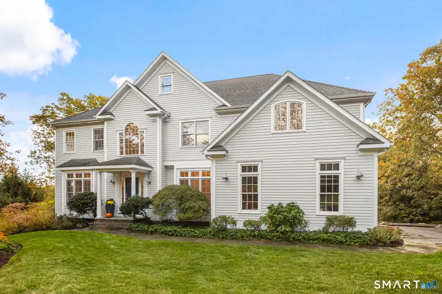 381 Chestnut Hill Road, Norwalk, CT 06851 - Image #3