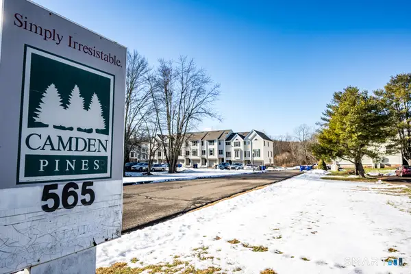 565 Newfield Street #APT 34, Middletown, CT 06457