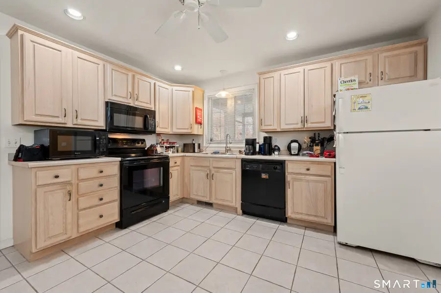 117 Dibble Hollow Lane #117, Windsor Locks, CT 06096 - Image #2