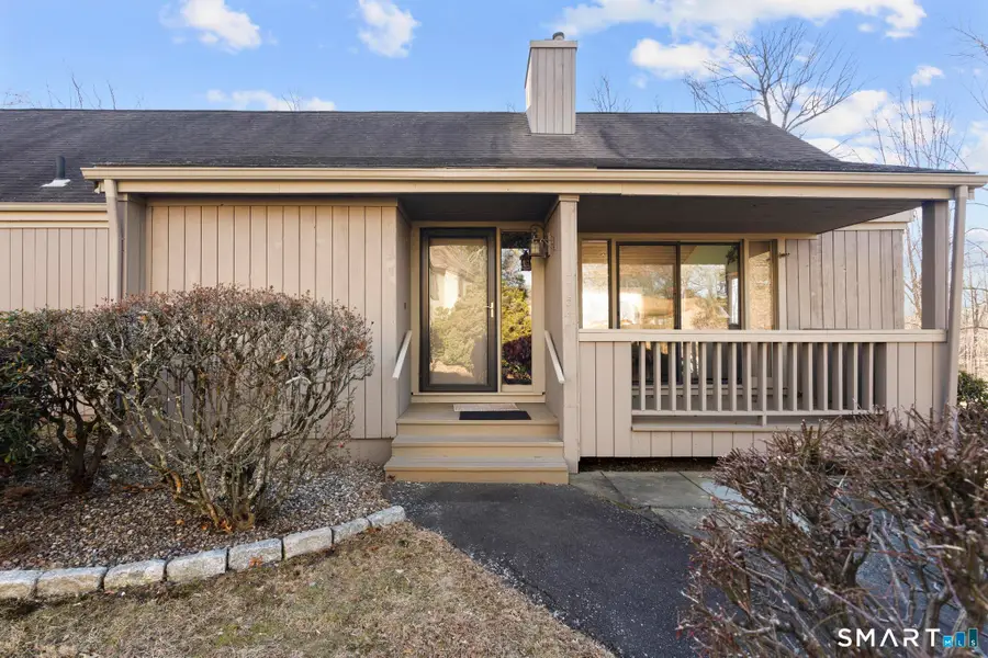 315 Navajo Lane #A, Stratford, CT 06614 - Image #2