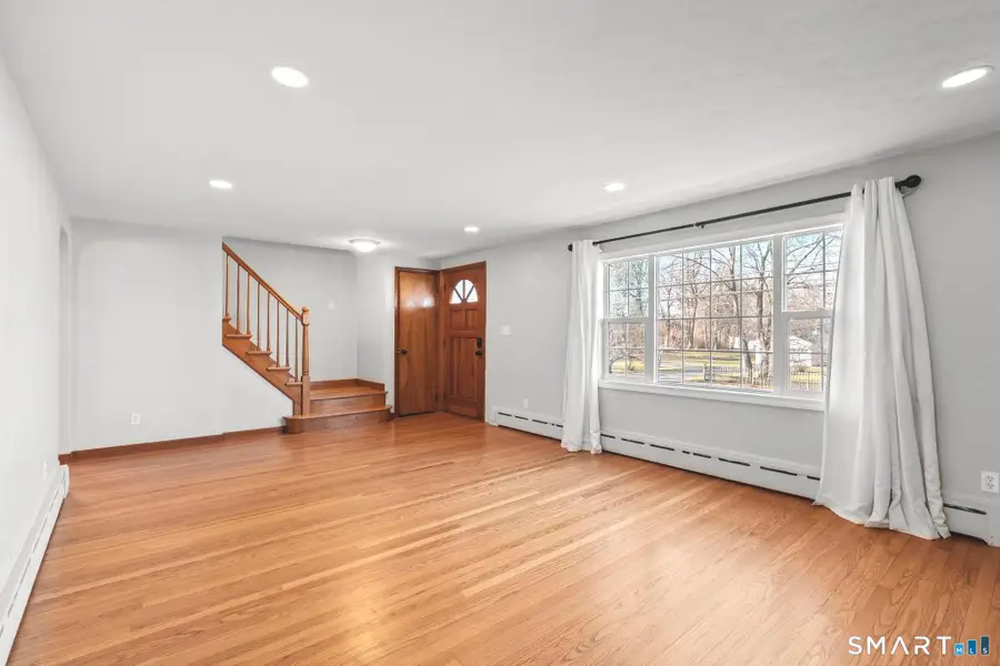 937 Thrall Avenue, Suffield, CT 06078 - Image #3