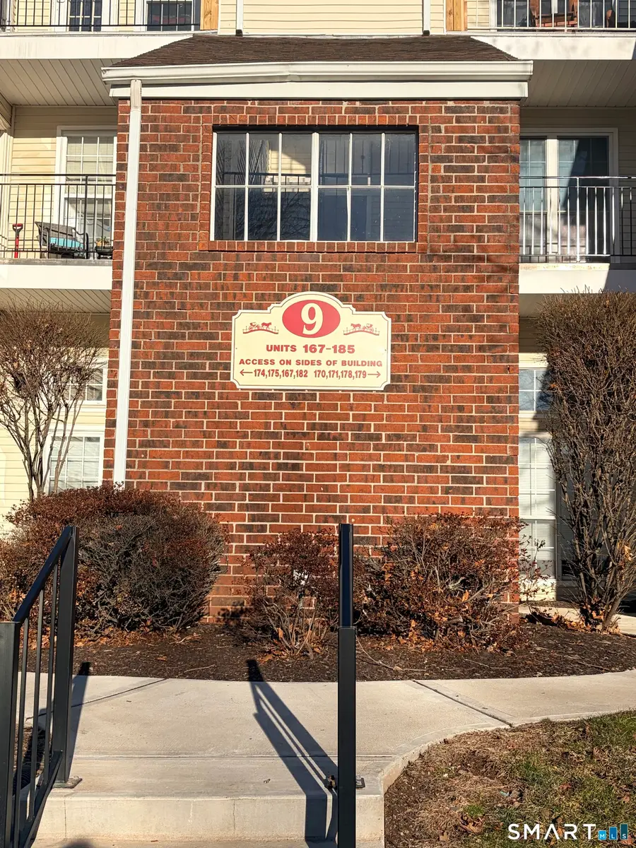 180 Carriage Crossing Lane #180, Middletown, CT 06457 - Image #2