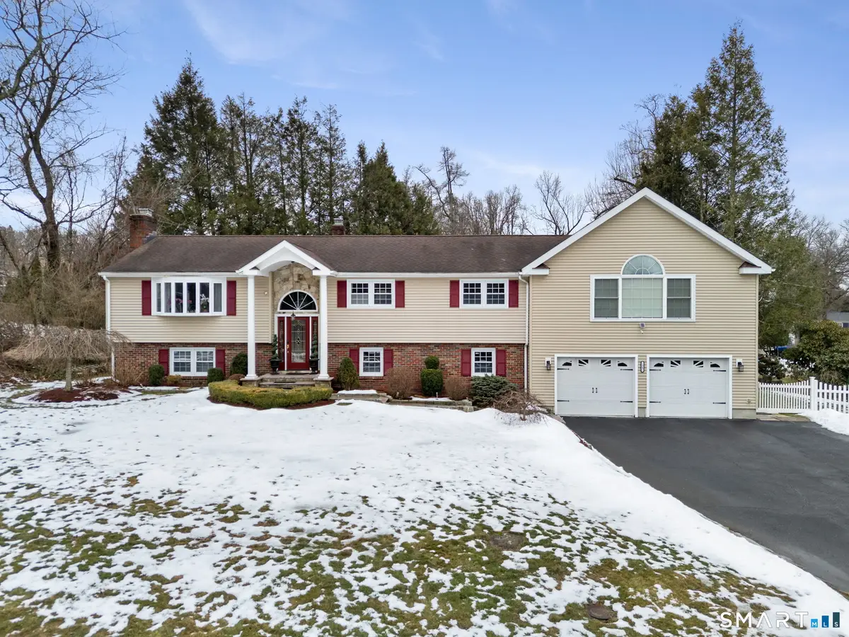 21 Histon Road, Trumbull, CT 06611 - Image #1