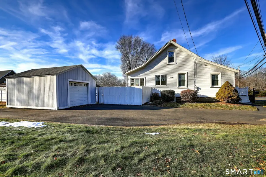 299 Meadows End Road, Milford, CT 06460 - Image #2