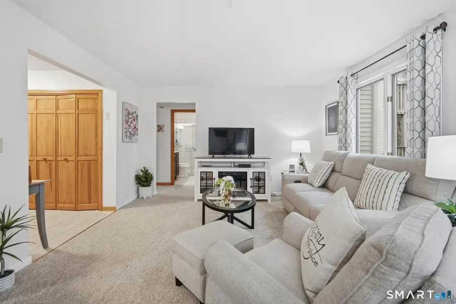 82 Millbrook Court #82, Newington, CT 06111 - Image #3