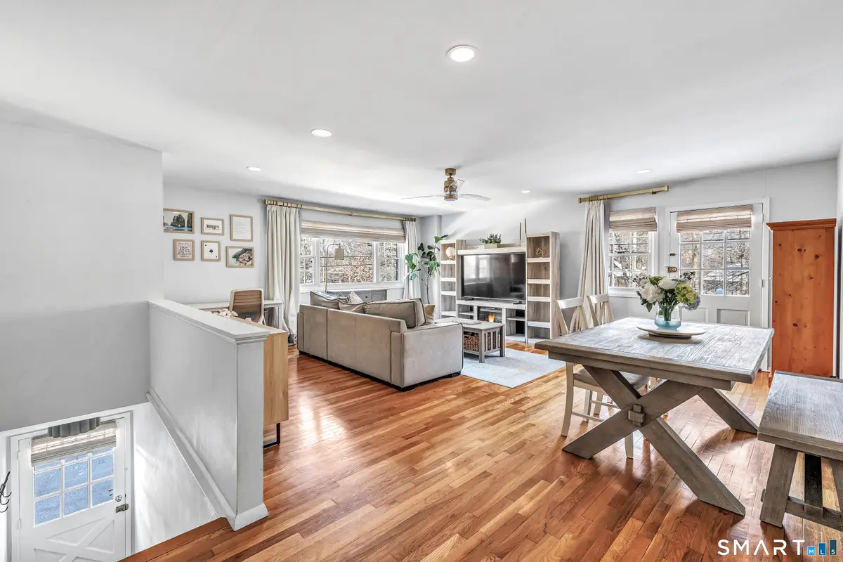 245 Unquowa Road #APT 6, Fairfield, CT 06824 - Image #1