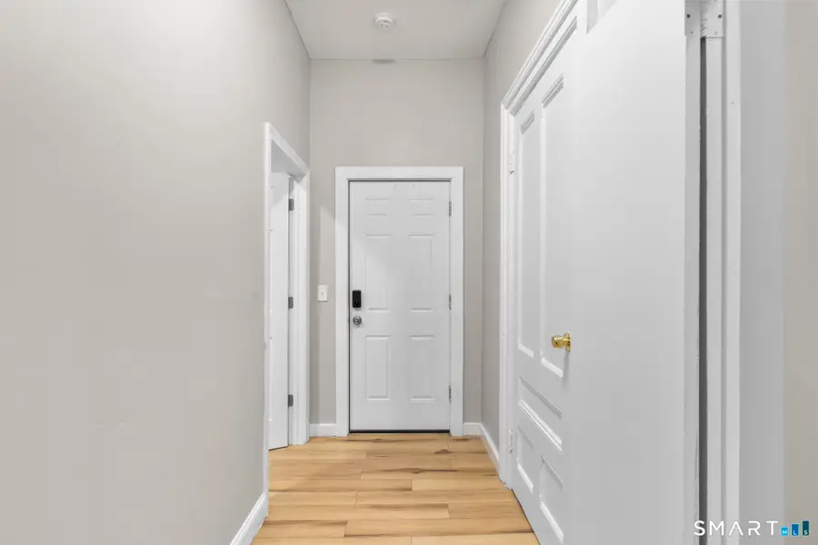 39 Cliff Street, Norwich, CT 06360 - Image #3