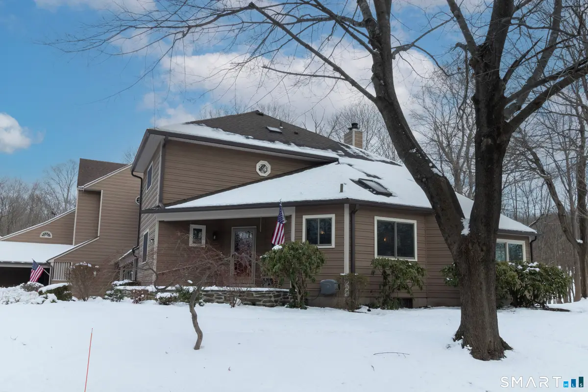 7 Meeting House Lane #7, Shelton, CT 06484 - Image #1