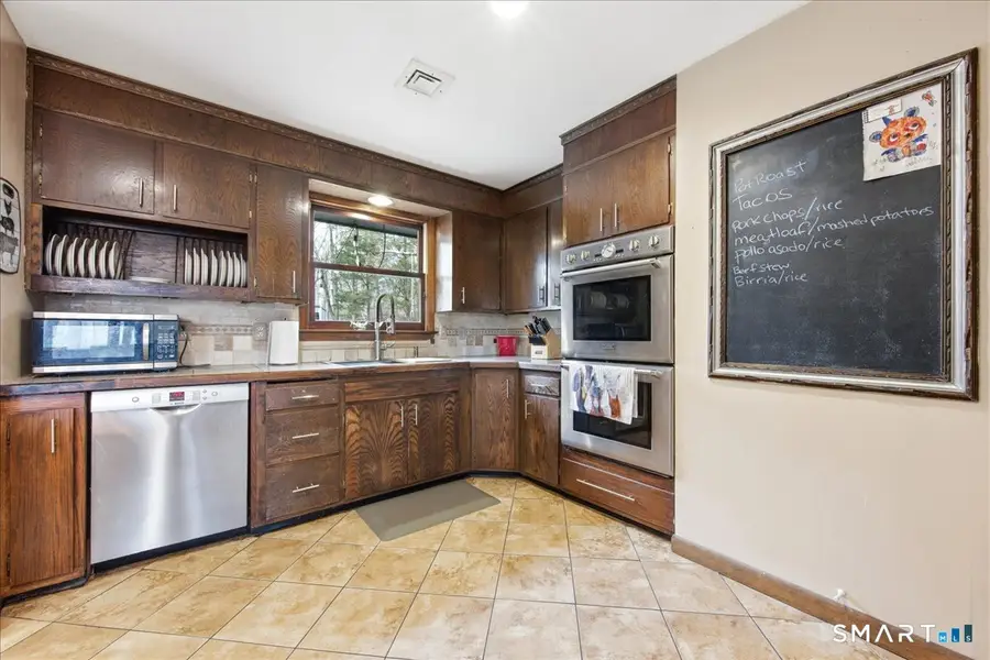 110 Butlertown Road, Waterford, CT 06385 - Image #3