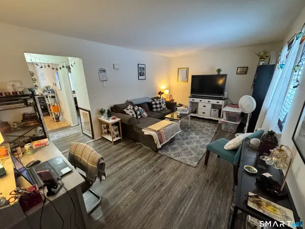 35 Mountain Village Road #16, Waterbury, CT 06706