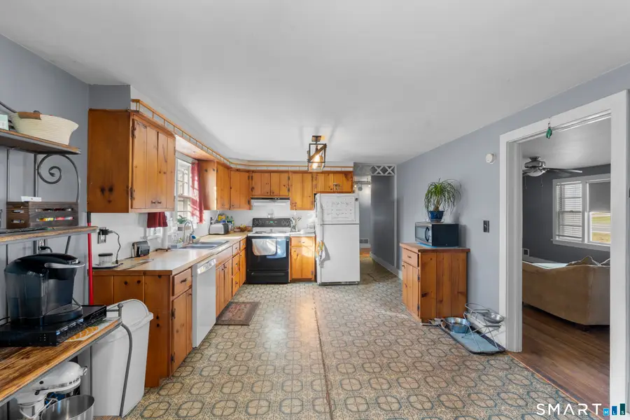 24 East Main Street, North Canaan, CT 06018 - Image #2