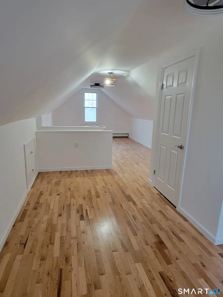 64 Glen View Terrace, New Haven, CT 06515 - Image #3