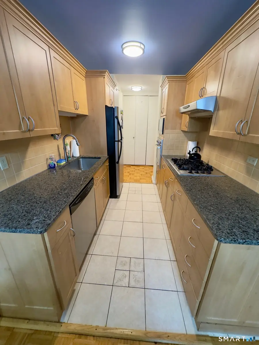 31 Woodland Street #1I, Hartford, CT 06111 - Image #2