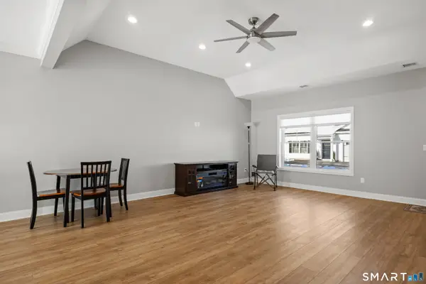 180 South Washington Street #7, Plainville, CT 06062