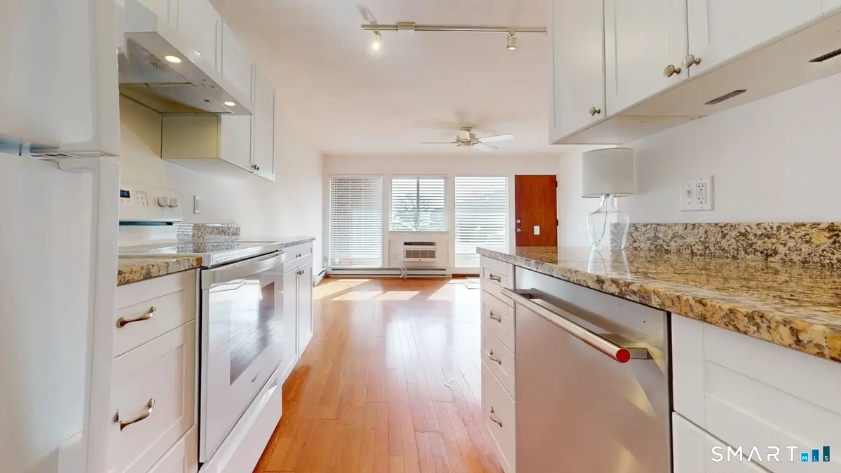 241 West Walk #241, West Haven, CT 06516 - Image #1