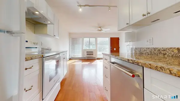 241 West Walk #241, West Haven, CT 06516