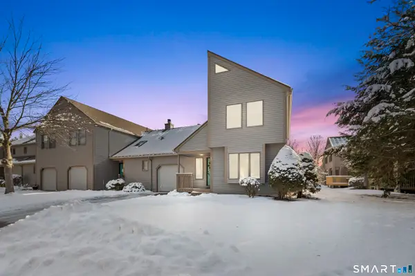 55 Elm Meadows #55, Enfield, CT 06082