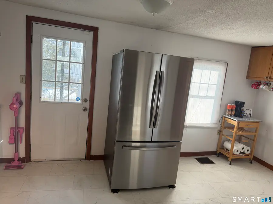 9 Brown Avenue, Windsor, CT 06095 - Image #2