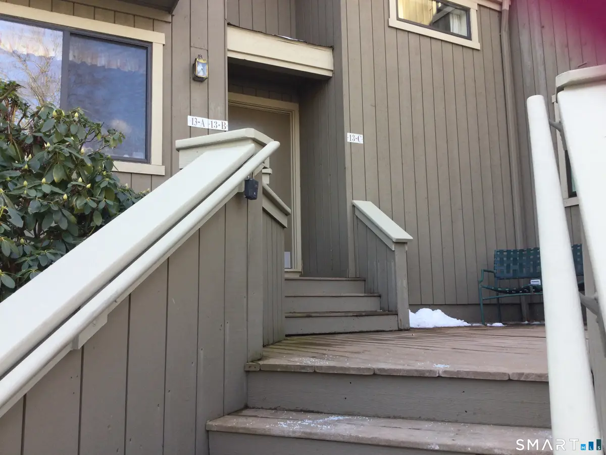 13 Algonquin Lane #C, Stratford, CT 06614 - Image #1