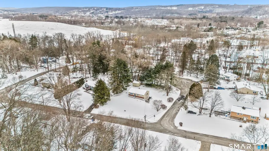 117 Lone Oak Drive, New Milford, CT 06776 - Image #3