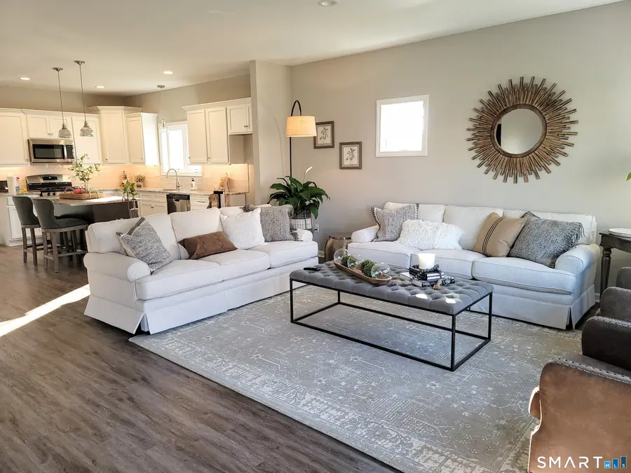 137 Mulholland Way #83, North Haven, CT 06473 - Image #2