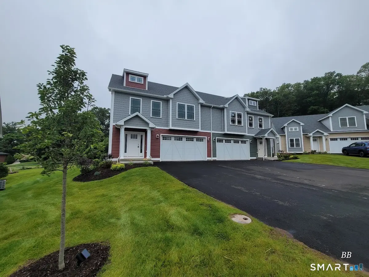22 Lombard Circle #8, North Haven, CT 06473 - Image #1