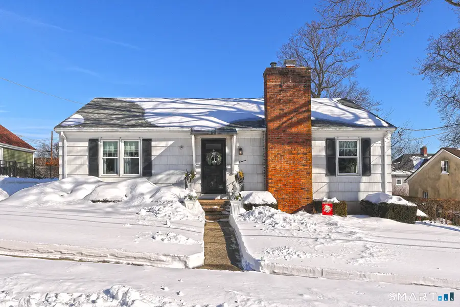 11 Woodruff Street, West Haven, CT 06516 - #3