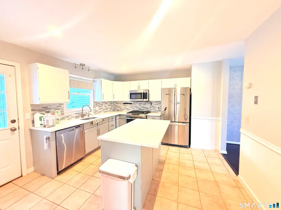 4 Hill Court #B, Norwalk, CT 06850 - #3