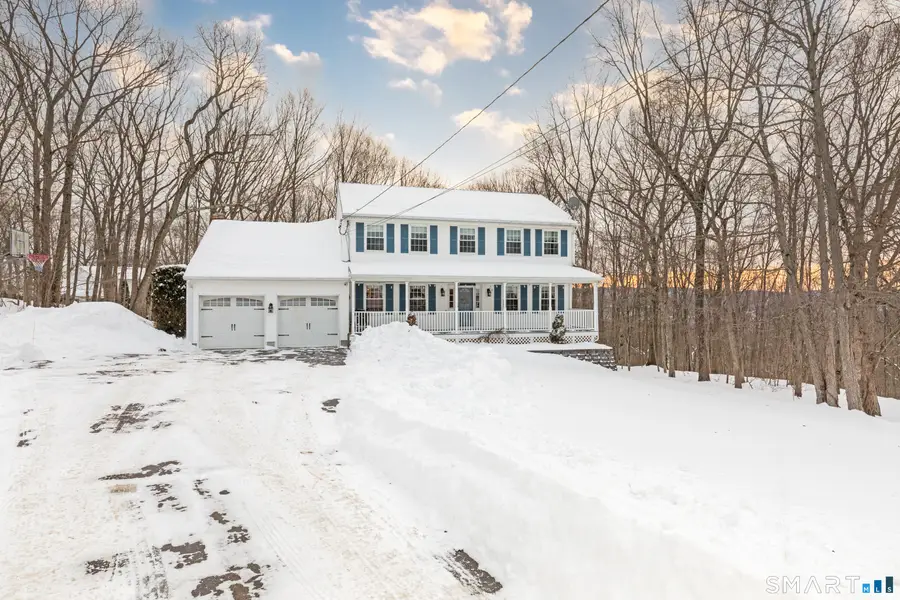 52 Traceyann Court, Naugatuck, CT 06770 - Image #2