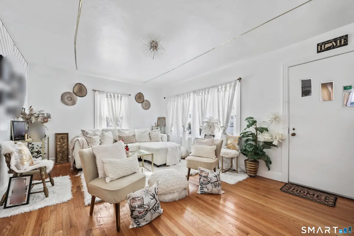 17 Rosedale Avenue, Waterbury, CT 06705 - Image #1