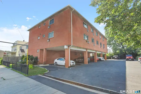 15 Victory Street #APT 12, Stamford, CT 06902