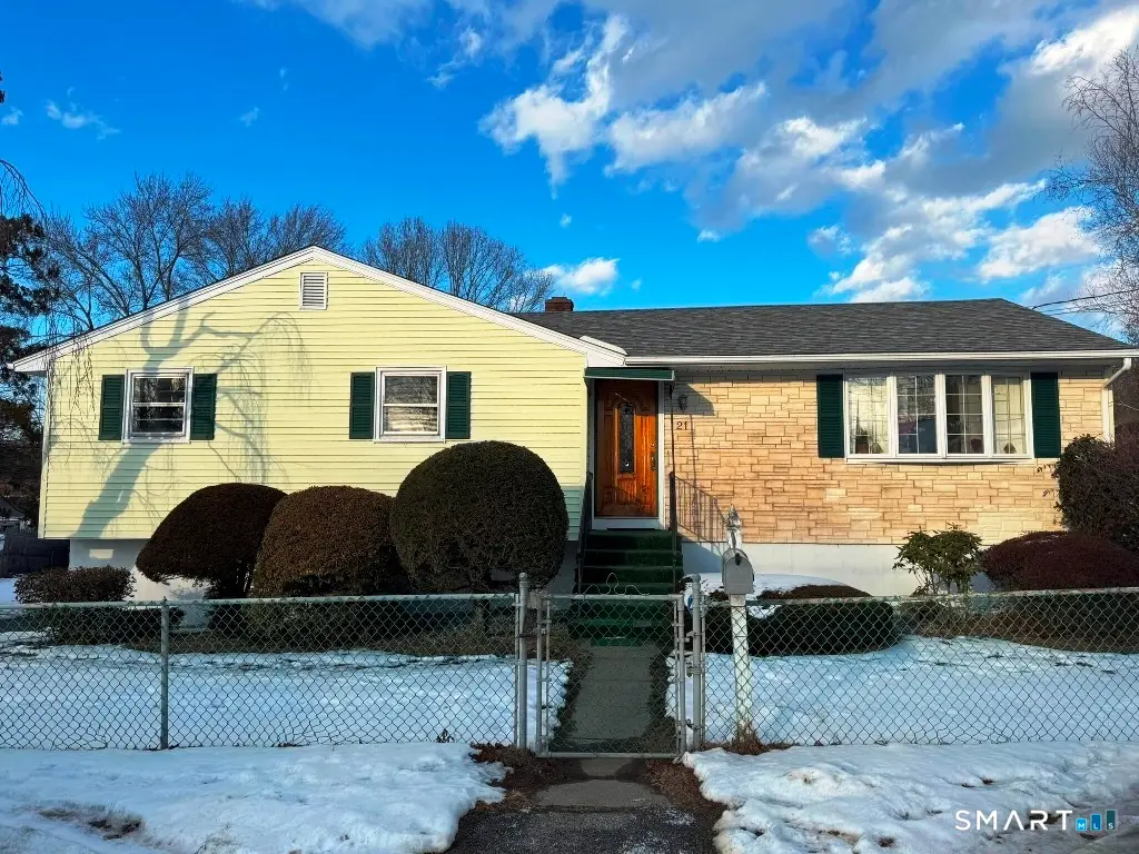 21 Blue Trail Drive, Waterbury, CT 06705 - Image #1