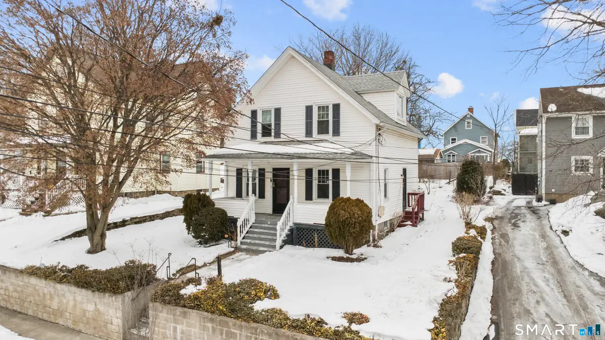 32 Lincoln Avenue, Norwalk, CT 06854 - Image #1