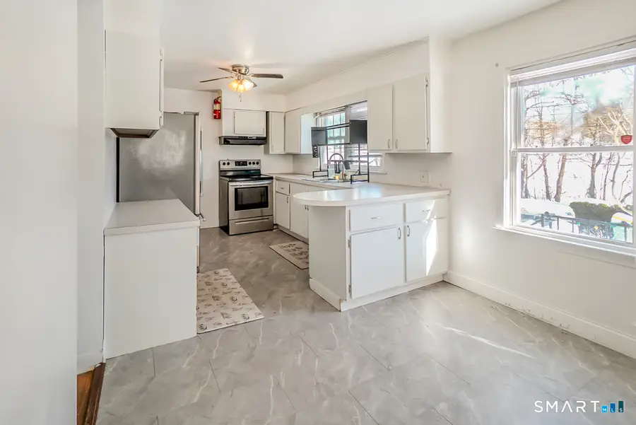 31 Farmwood Road, Waterbury, CT 06704 - #3