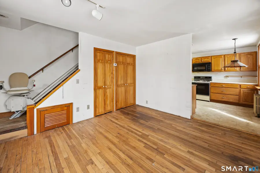 220 Melville Drive, Fairfield, CT 06825 - Image #3