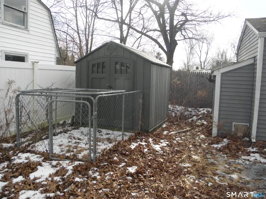 32 Walnut Circle, Windsor Locks, CT 06096 - Image #3