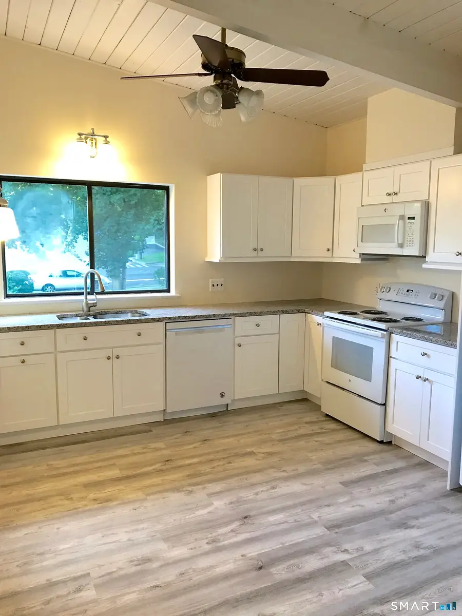 1452 Melville Avenue #1452, Fairfield, CT 06825 - Image #3