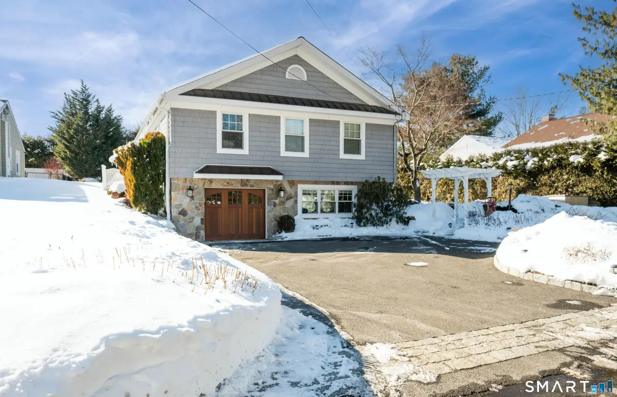 2A Lakeview Road, Brookfield, CT 06804 - Image #1