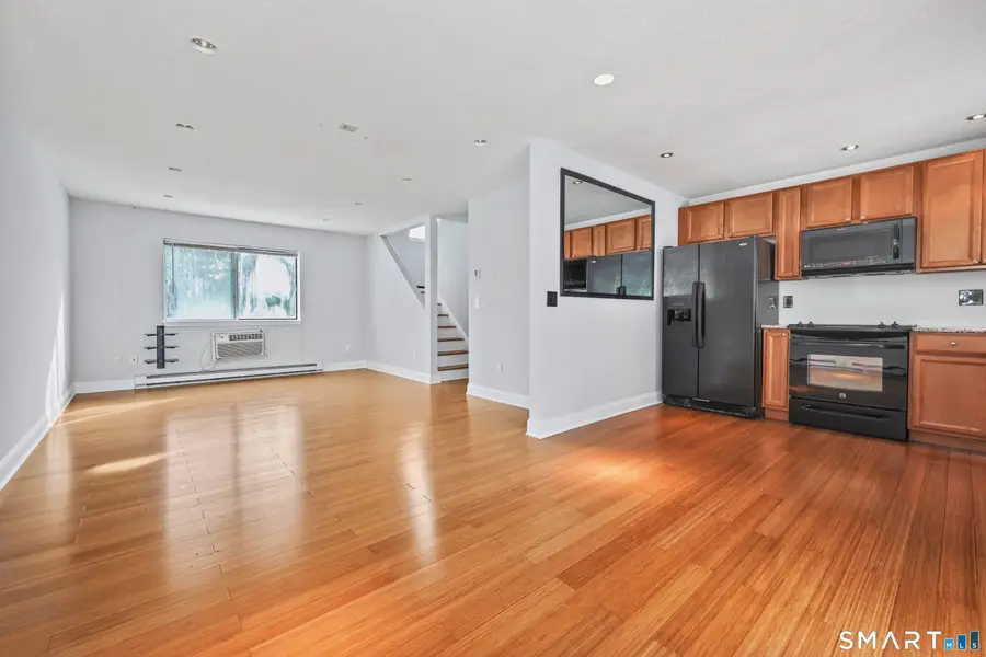 925 Oronoke Road #11D, Waterbury, CT 06708 - Image #2