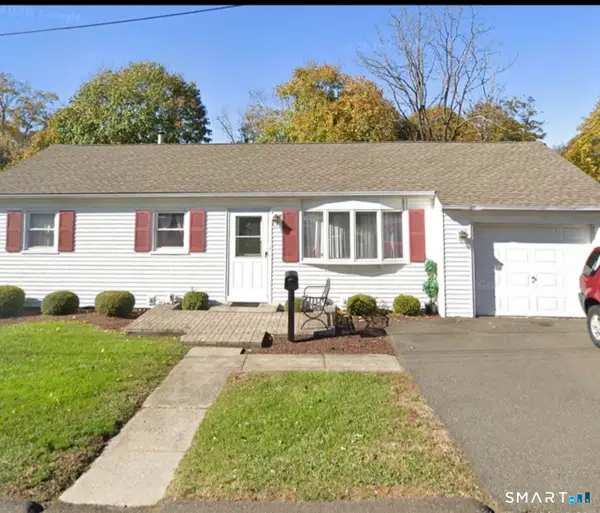 13 Hillside Street, Danbury, CT 06810