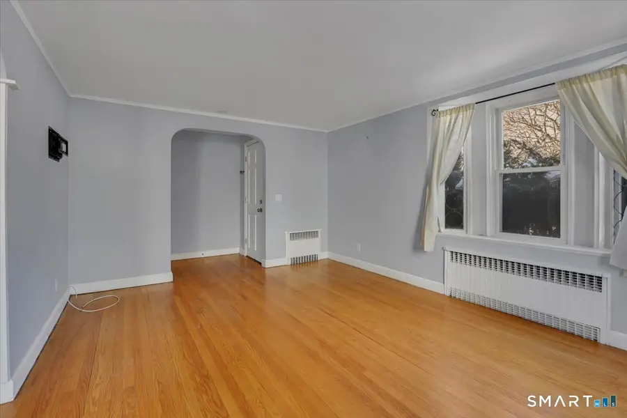 536 South Quaker Lane, West Hartford, CT 06110 - Image #2